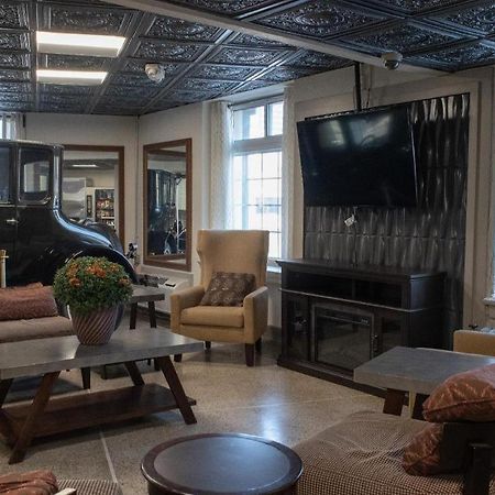 Hotel Chataura Dearborn Kültér fotó