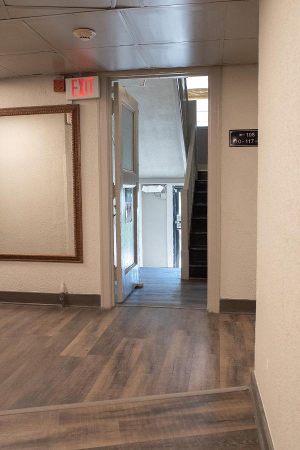 Hotel Chataura Dearborn Kültér fotó
