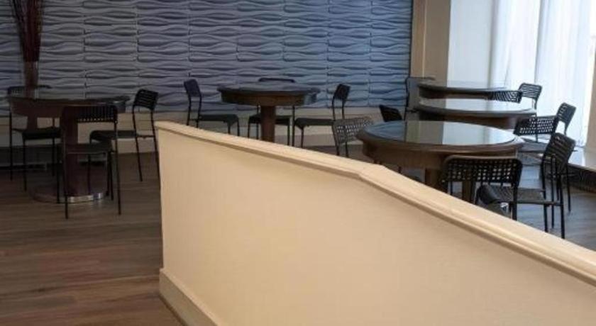 Hotel Chataura Dearborn Kültér fotó